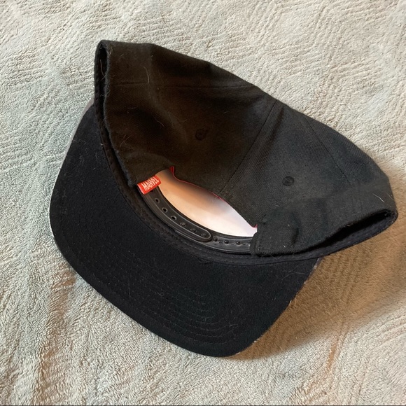 Marvel DareDevil Wool Snap Back Cap - Picture 7 of 9